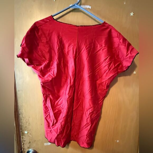 Damsel in this dress Red V-Neck top size L (20-22) Spandex comfortable NWT - Picture 3 of 3